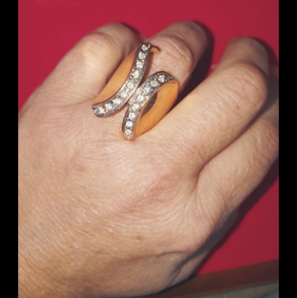 18k.gold plated vintage 1980's cubic zirconia  WEDDING BRIDAL ring